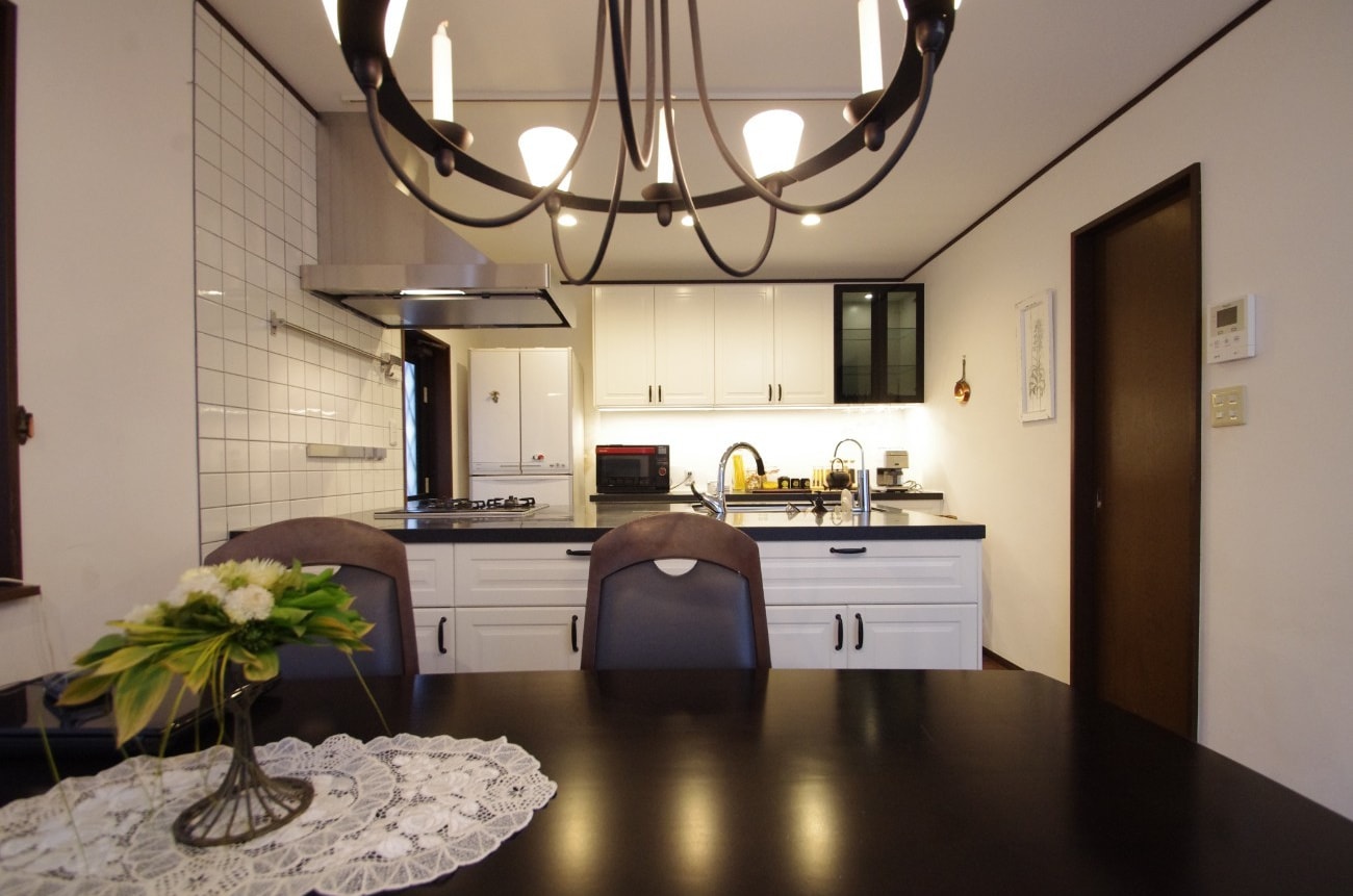 ローズウッドとIKEAのキッチンでリフォームしました。