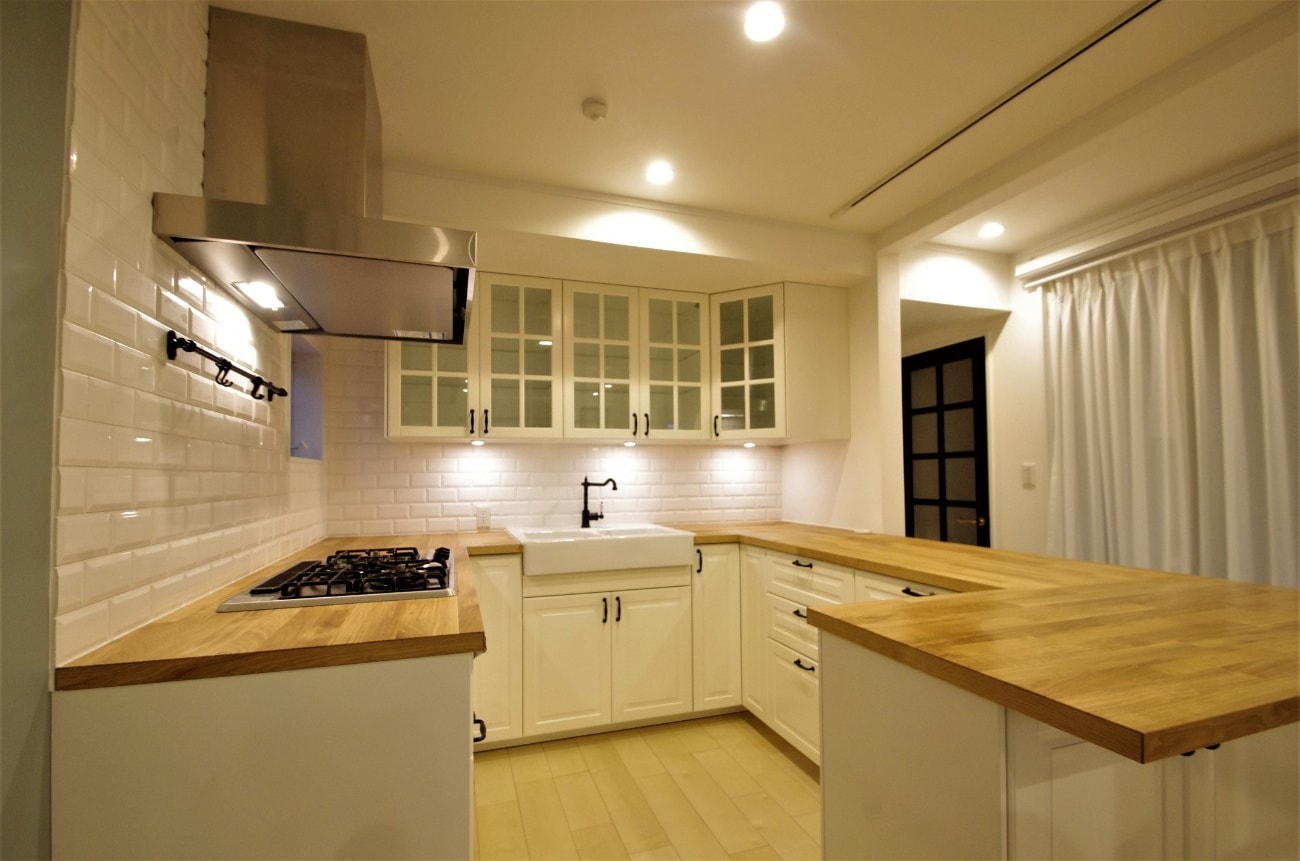 IKEAキッチンで作った、ロの字型キッチン